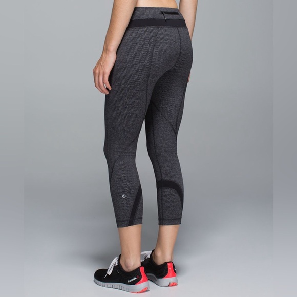 lululemon athletica Pants - Lululemon Run Inspire Crop ll Size 4 All Luxtreme‎ Black Heathered Leggings